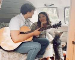 In addition to being an Instagram star, he also owns a melodious voice and can play the guitar. He often shares his singing videos with his Instagram 